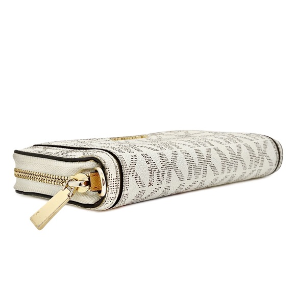 MICHAEL by Michael Kors Frame Out Travel Continental Wallet in Vanilla/Cream - Picture 5 of 10